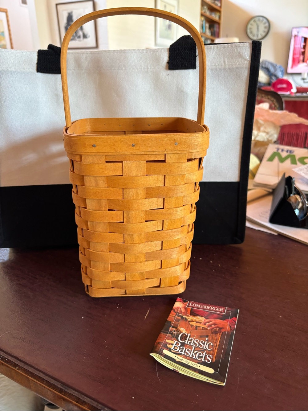 Longaberger vintage 1999 collectible Large Peg basket